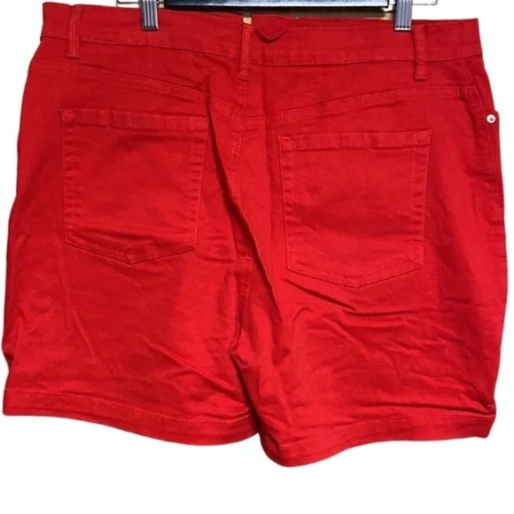 GLORIA VANDERBILT ALL AROUND SLIMMING EFFECT SHORTS SIZE 14 - Picture 2 of 10